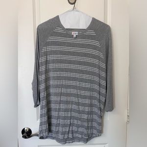Lularoe 3/4 sleeve top. Women’s size 3xl. Excellent preowned condition